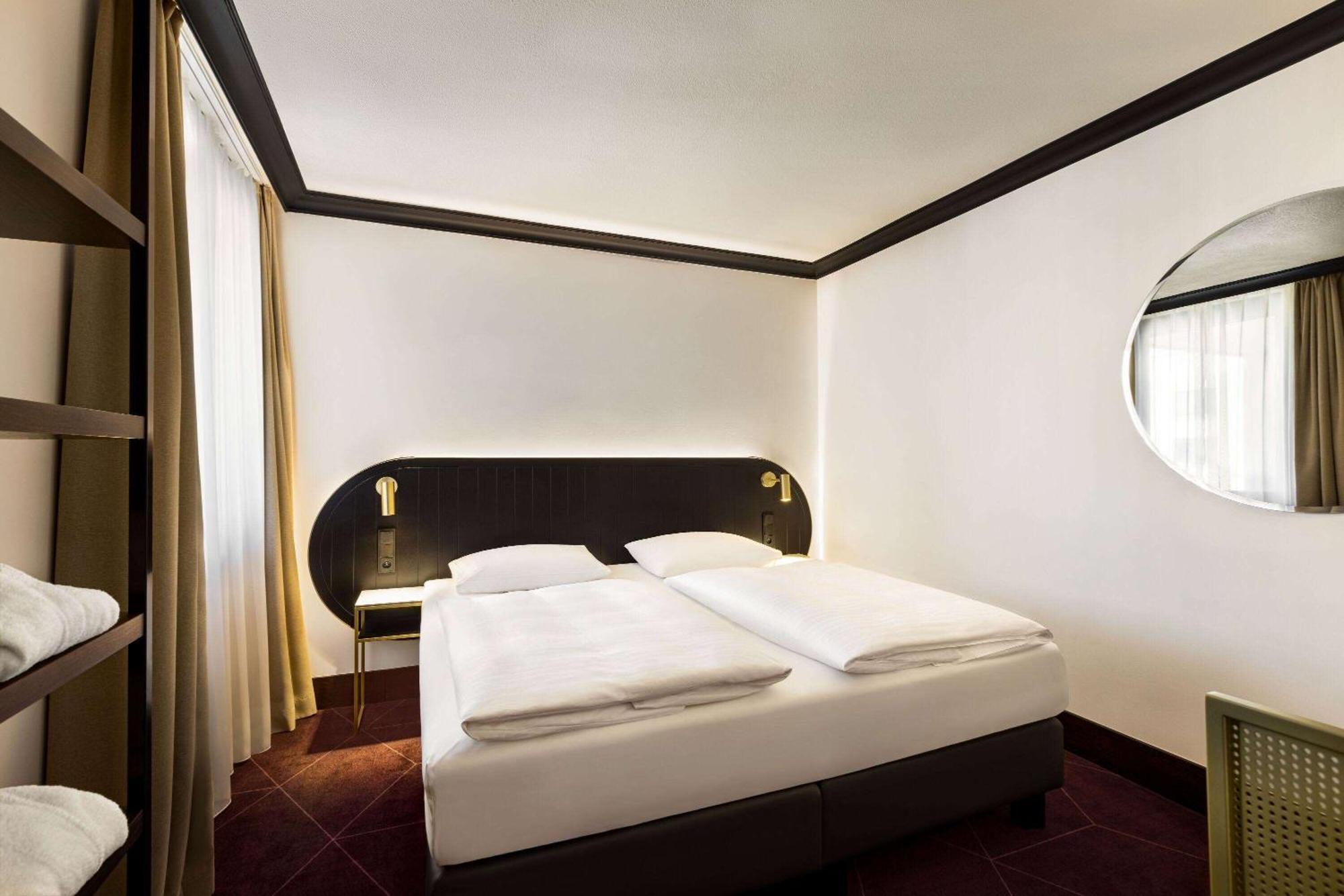 Vienna House By Wyndham Diplomat Prague Hotel Exterior photo