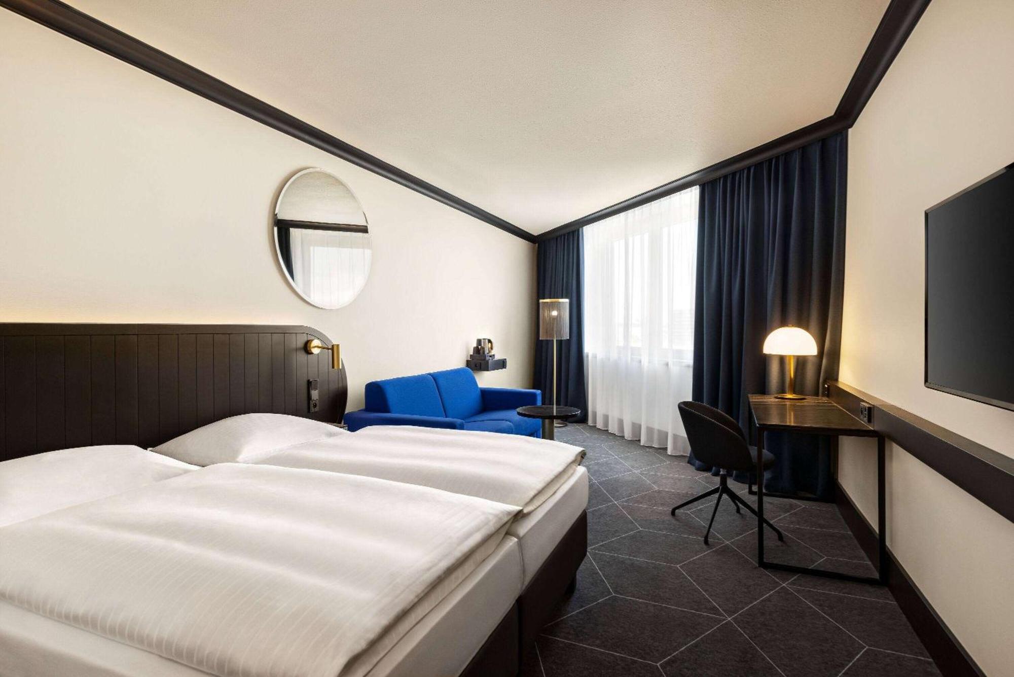 Vienna House By Wyndham Diplomat Prague Hotel Exterior photo